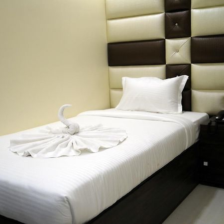 Hotel Silver Arcade Malda Ngoại thất bức ảnh