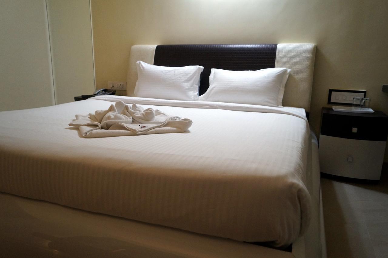 Hotel Silver Arcade Malda Ngoại thất bức ảnh